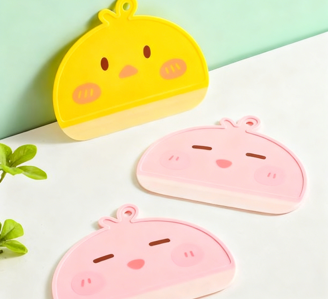 USICAH Cute Mini Bathroom Squeegee